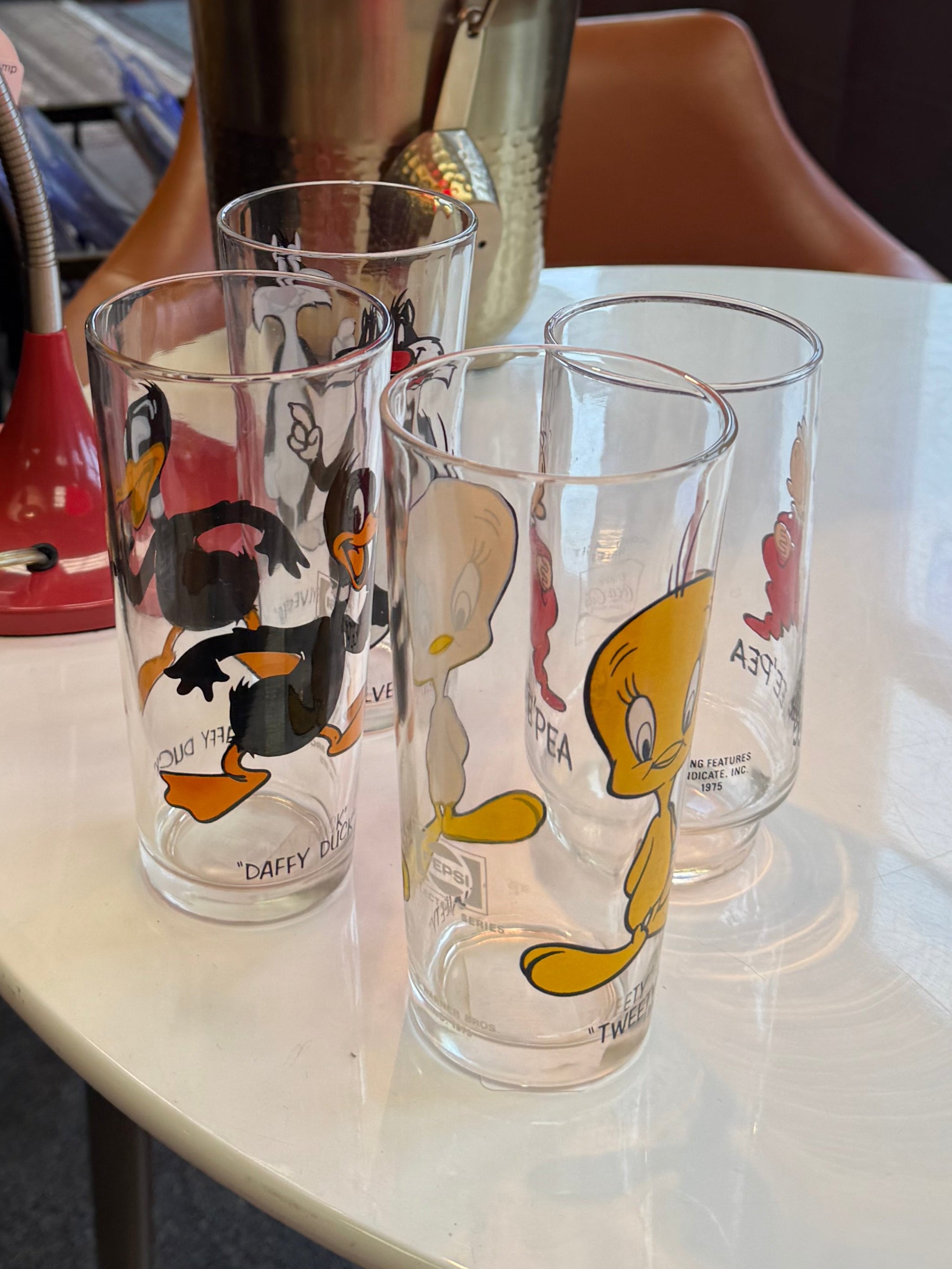Looney Tunes Collectible Glass – Moonriver Interiors