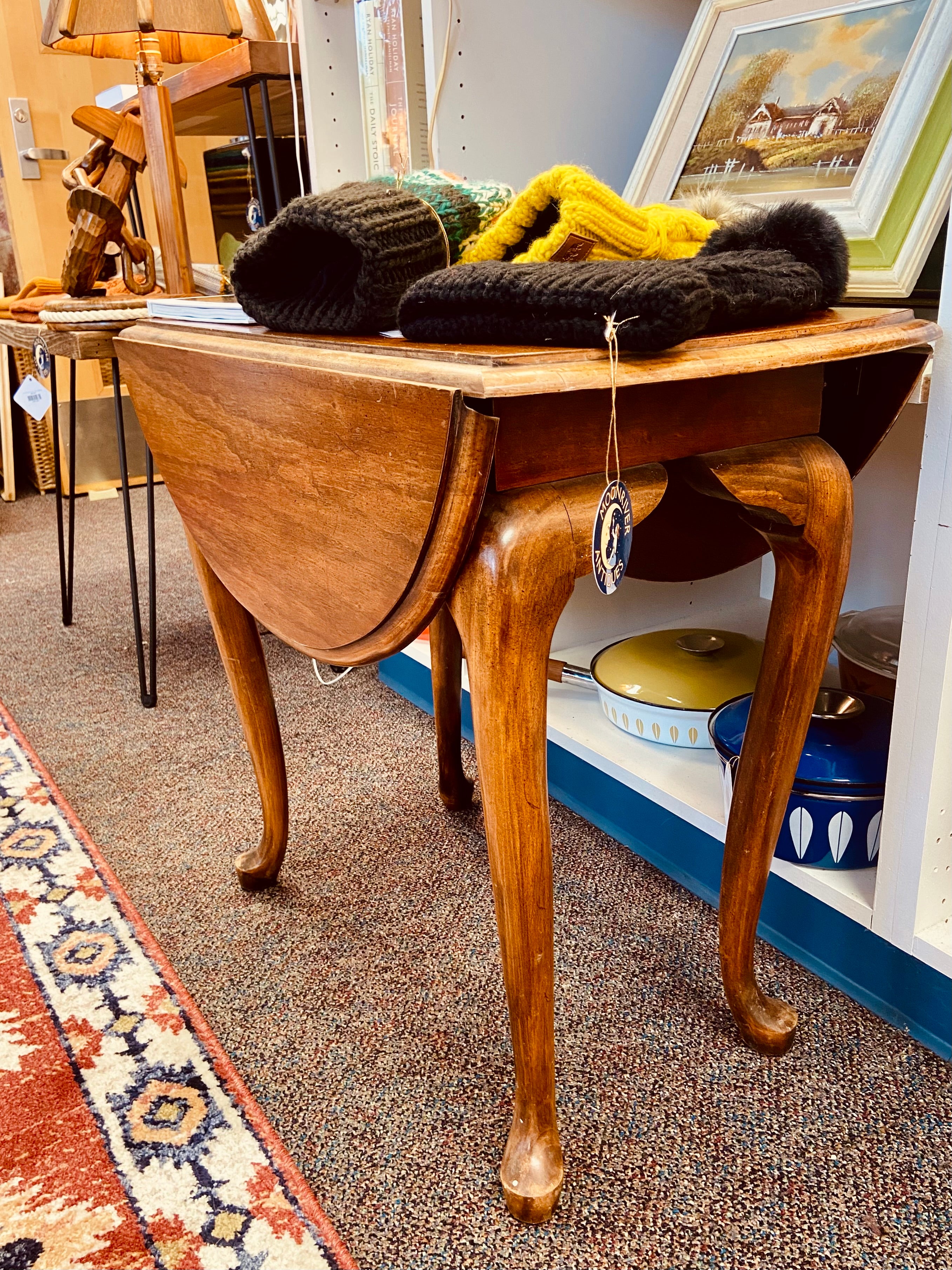 Vintage Queen Anne Style Drop Leaf Table