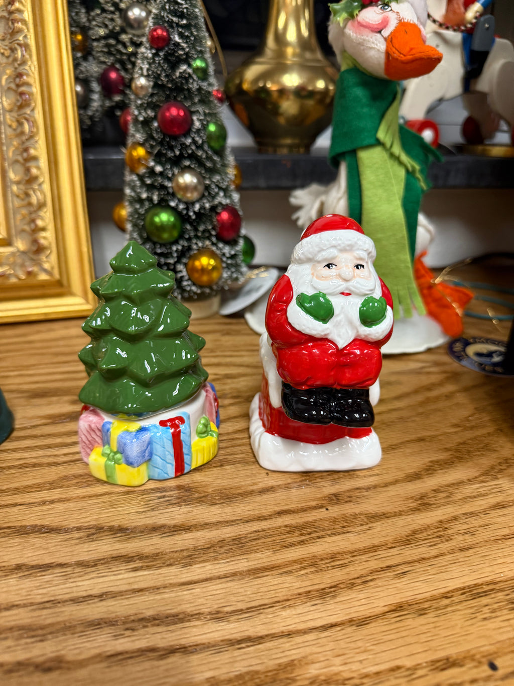 Vintage Santa & Tree S&P Shakers (Set)