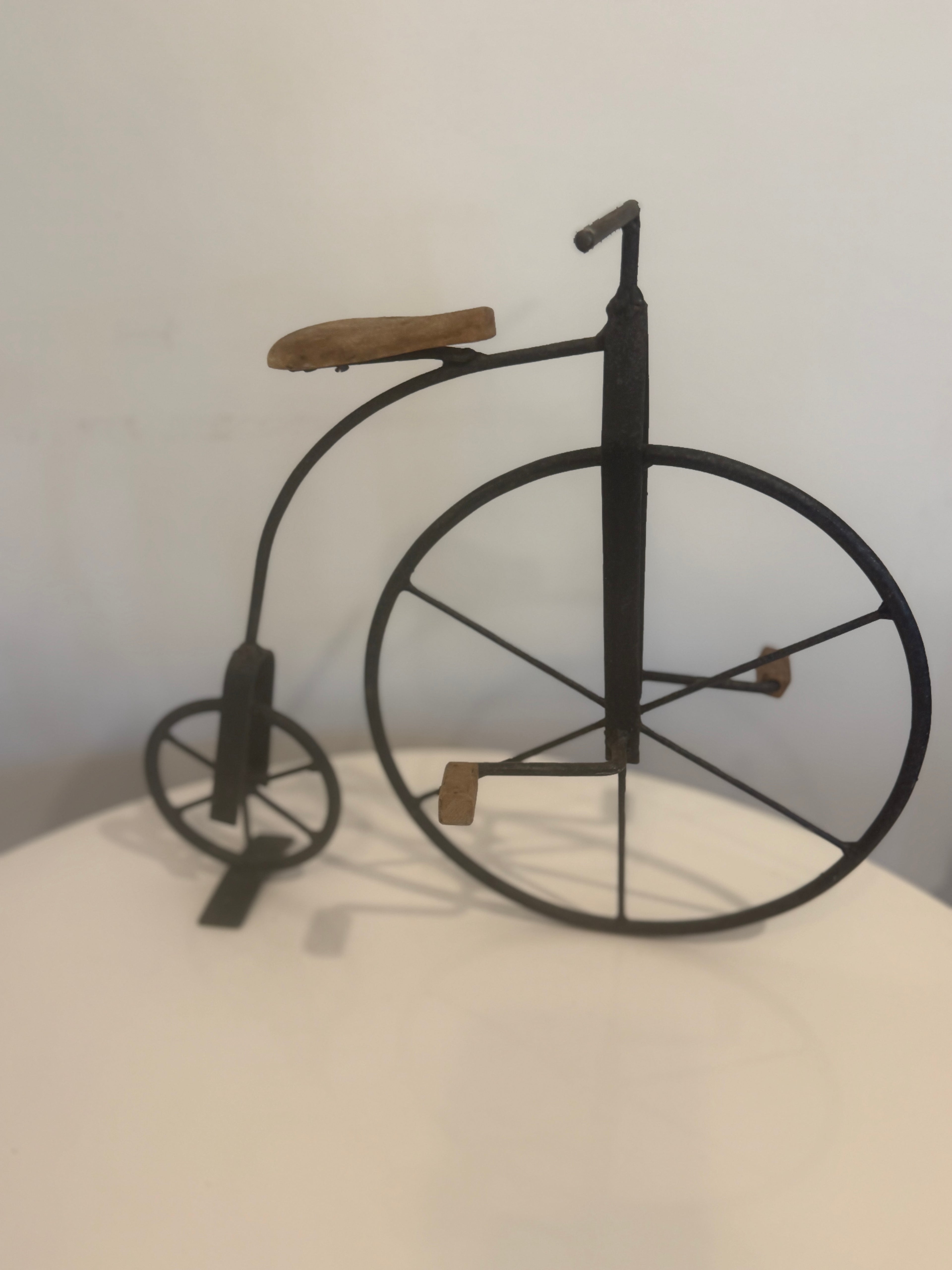 Wrought Iron Penny-Farthing Bicycle (Large)
