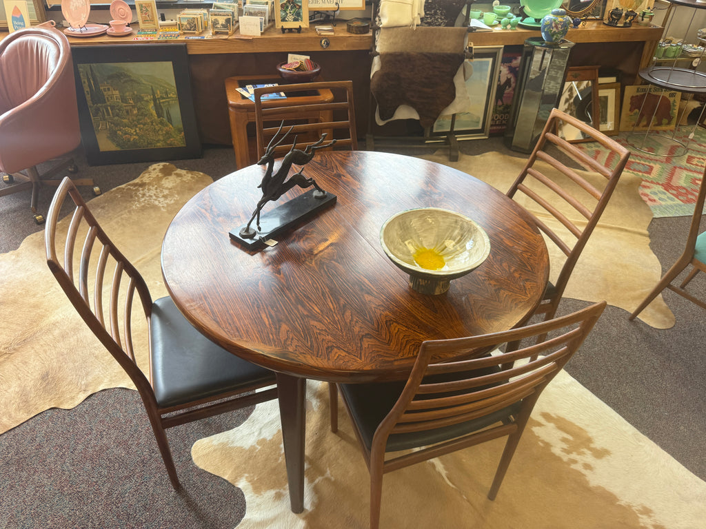 Kai Kristiansen Style Rosewood Dining Table detail