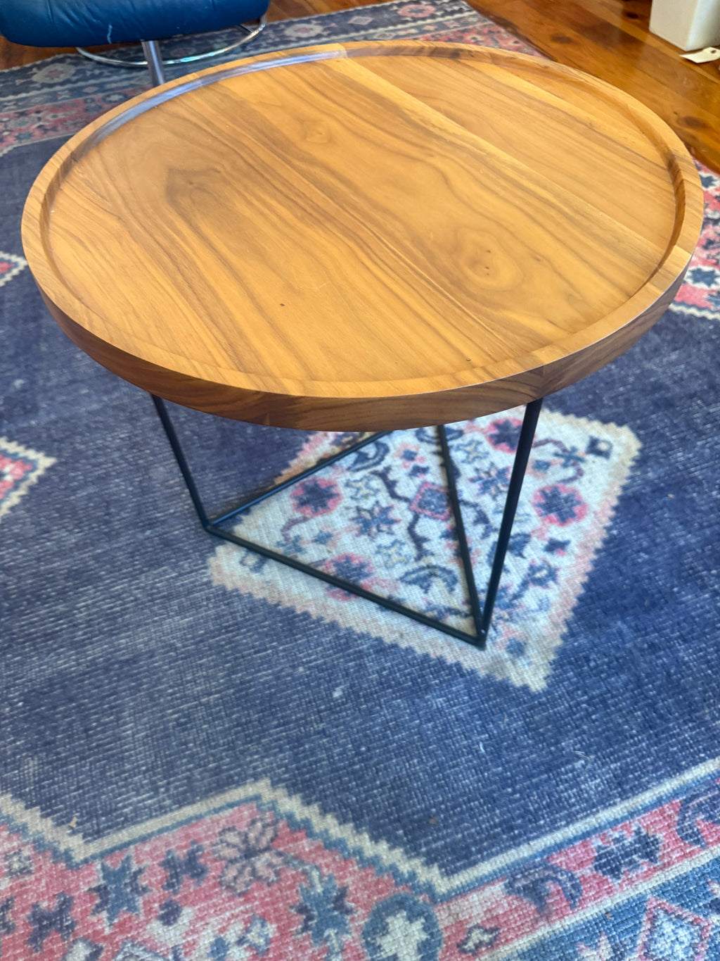 GUS Modern 'Porter' End Table / Drink Stand