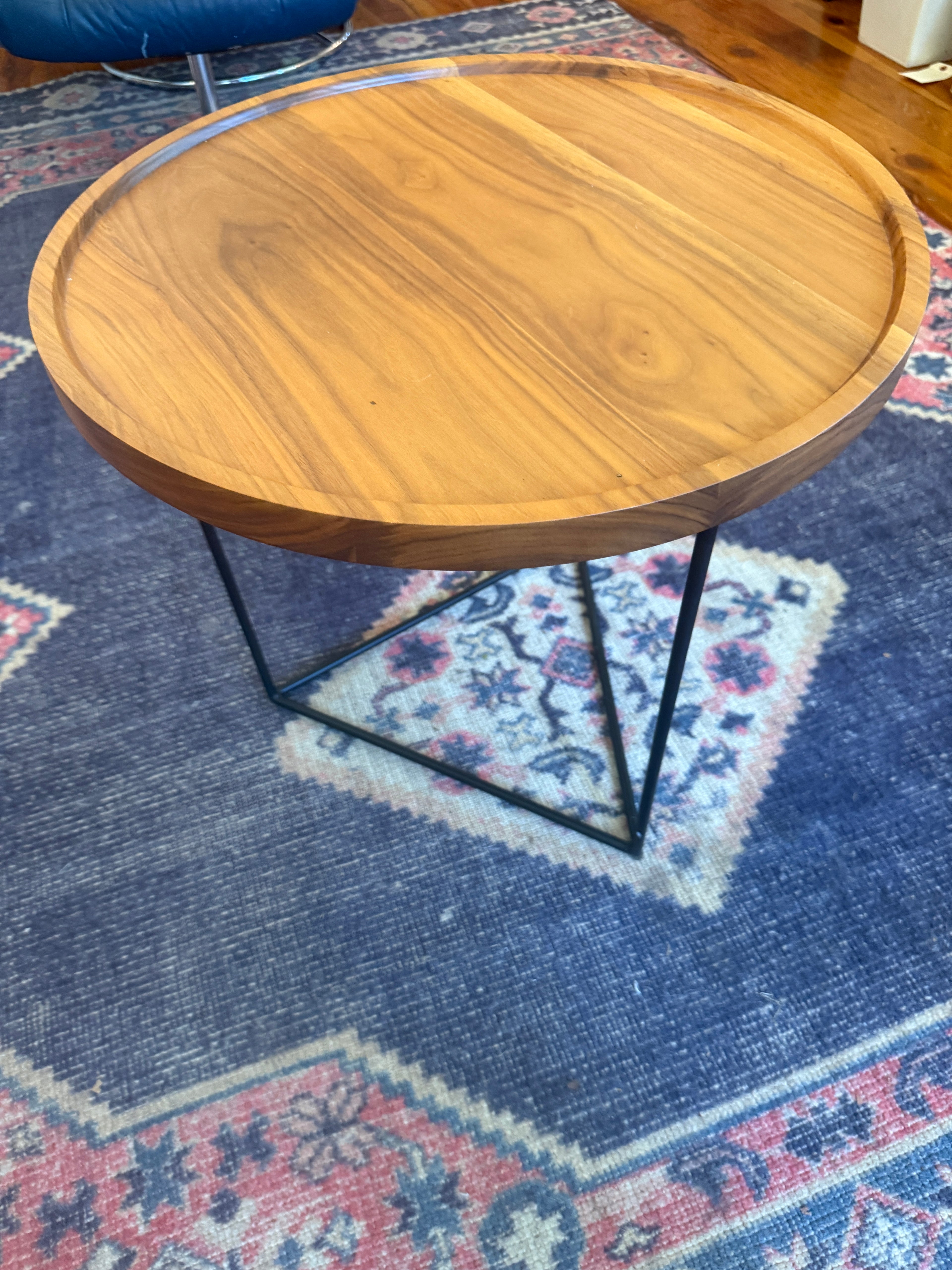 GUS Modern 'Porter' End Table / Drink Stand